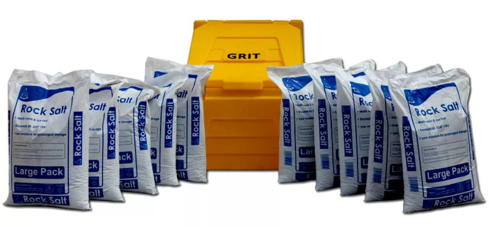 Mowing a lawn aftter bulbs flowering